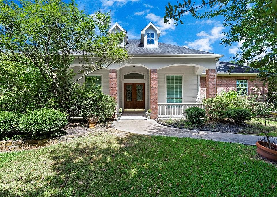 1st image of 21818 W Yaupon Cir