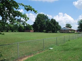 123 N 40th St, Springdale, AR 72762