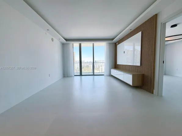 330 Sunny Isles Blvd, Sunny Isles Beach, FL