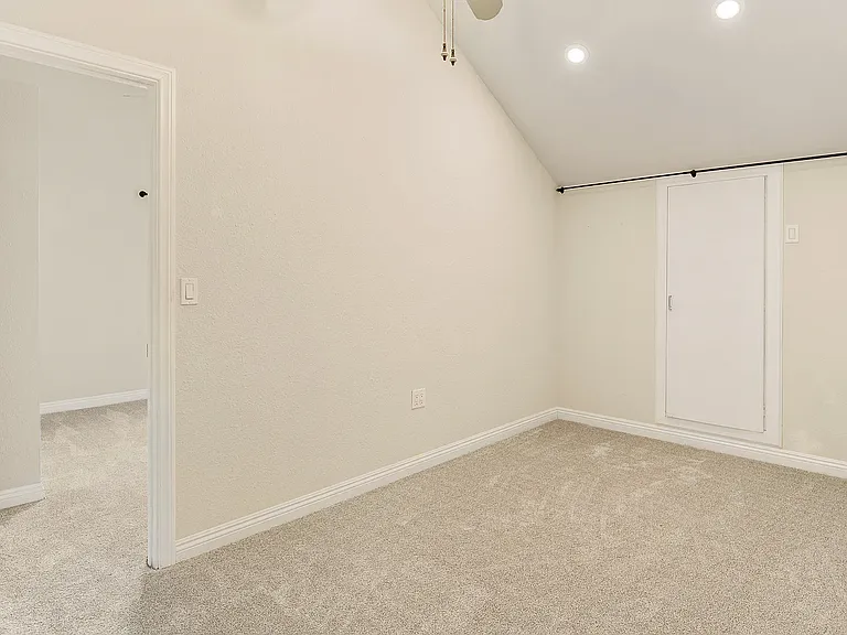 10675 Montego Dr — Photo 6
