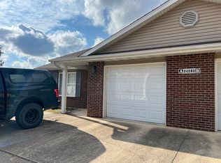 24282 Tupelo Ln #A, Saint Robert, MO 65584