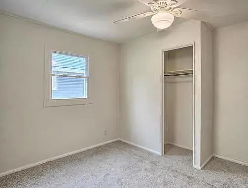 208 Crystal Lake Dr — Photo 11