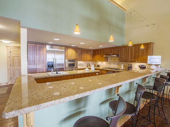 3rd image of 39 Palisades Dr. ##202