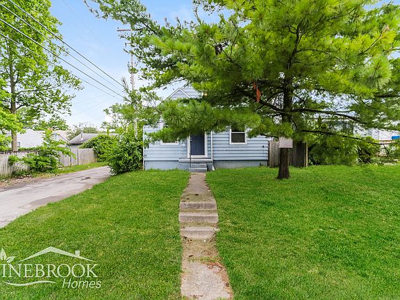 2nd image of 2885 Hiawatha St