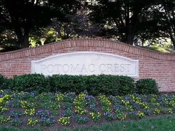 7919 Foxcrest Ct, Potomac, MD 20854