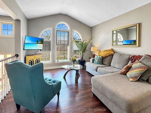 3rd image of 865 Canada Dr