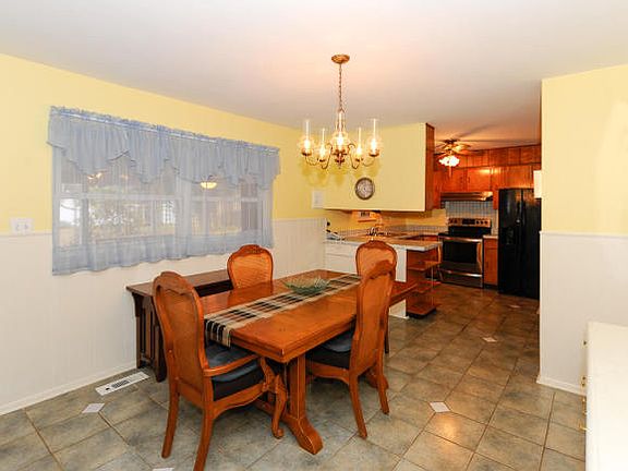 5th image of 2125 Sentell Cir