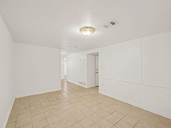 4th image of 535 S Quitman St APT B