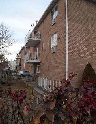 3rd image of 1250 E 93rd St APT 3