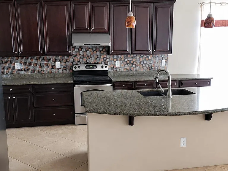 1880 W Pelican Dr — Photo 3