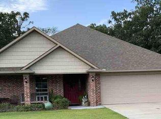 159 Quailbrook Dr, Texarkana, TX 75501