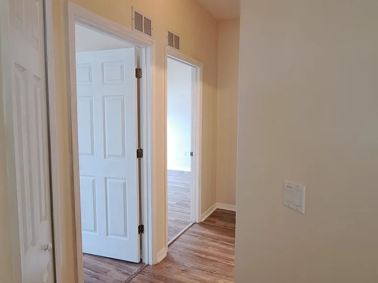 41 Rickenbacker Dr — Photo 22