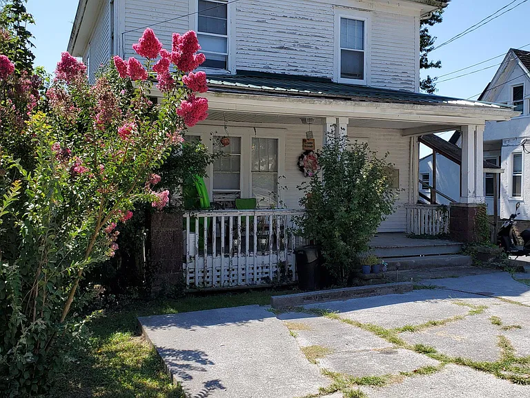 223 Center St #2 — Photo 9