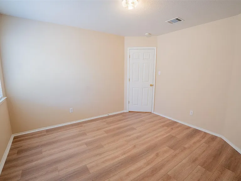 14509 Mowsbury Dr — Photo 16