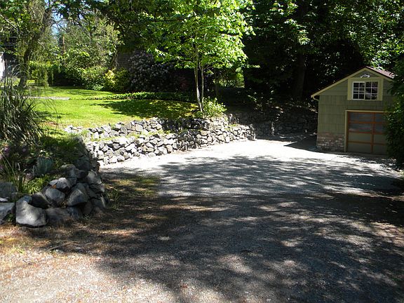 Plenty of Parking plus RV