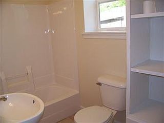 3rd image of 131 Cornelia Dr