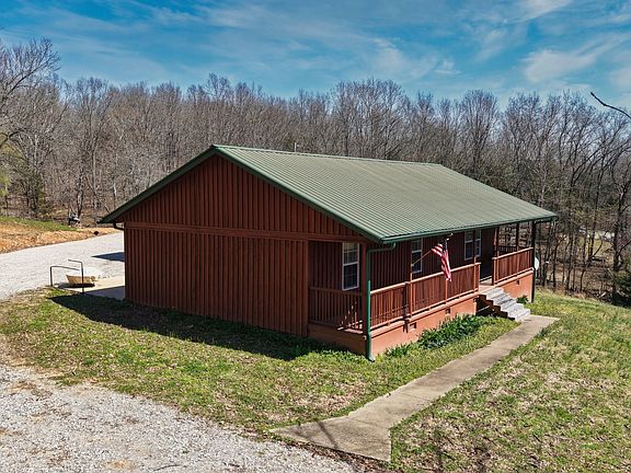 5th image of 2300 Bear Creek Rd