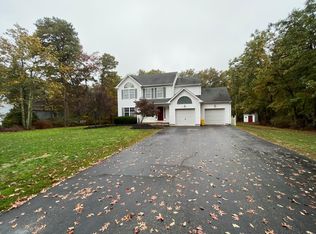 20 Green Tree Dr, Jackson, NJ 08527