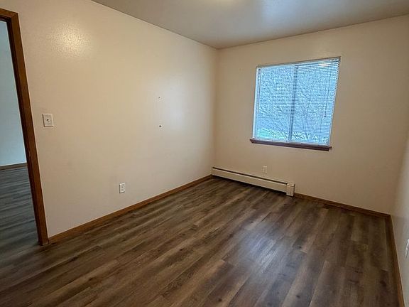 3rd image of 1005 S East St #110