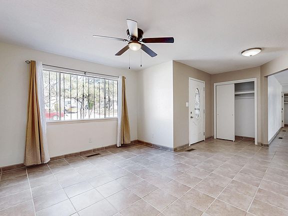 4th image of 2413 Figueroa Dr NE