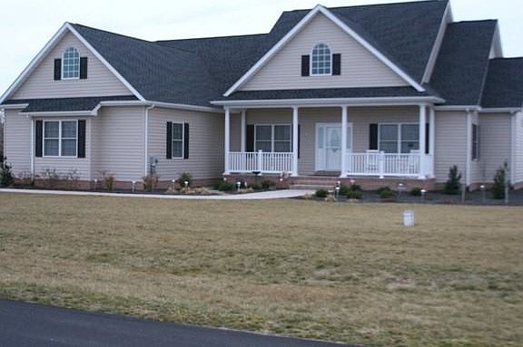 2nd image of 141 E Lucky Estates Dr