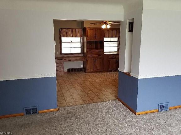 4th image of 7464 Ann Arbor Dr