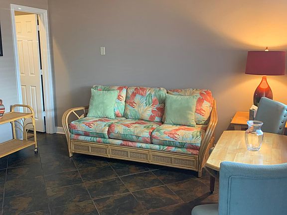 4th image of 2513 Myrtle St Unit A2