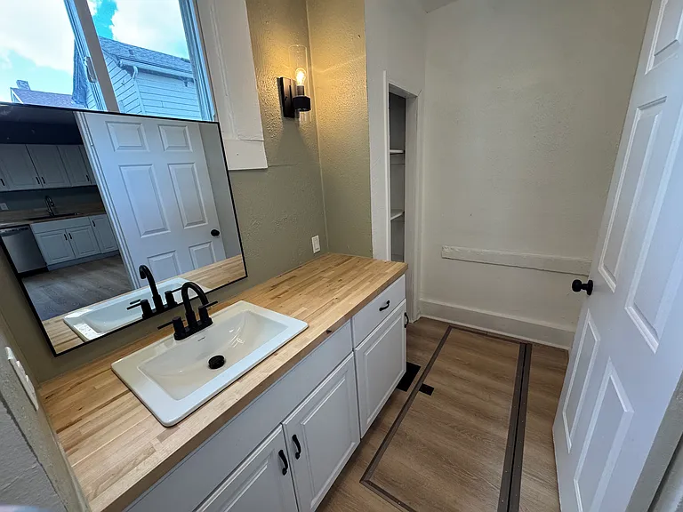129 Wilson St — Photo 7