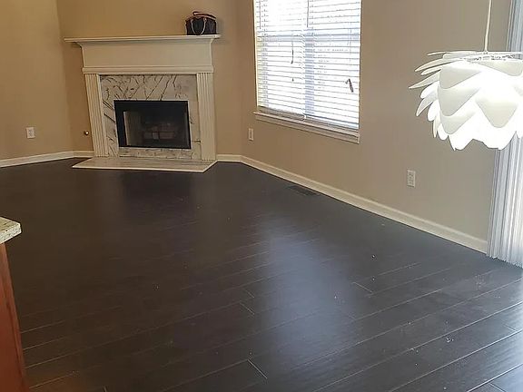2nd image of 1017 Glen Chase Dr