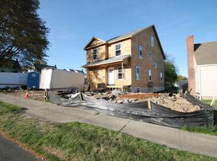 70 Northfield Dr, Bridgeport, CT 06606