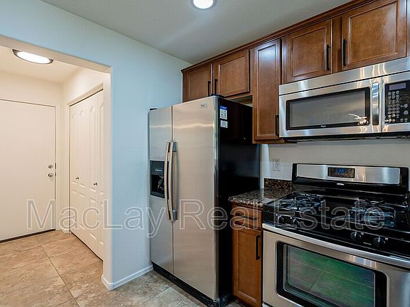 4th image of 2239 S Ponderosa Dr