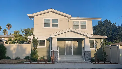 716 Gladys Ave Photo 1