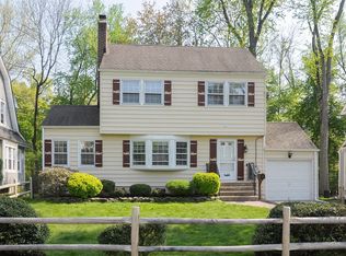 22 Lavina Ct, Summit, NJ 07901