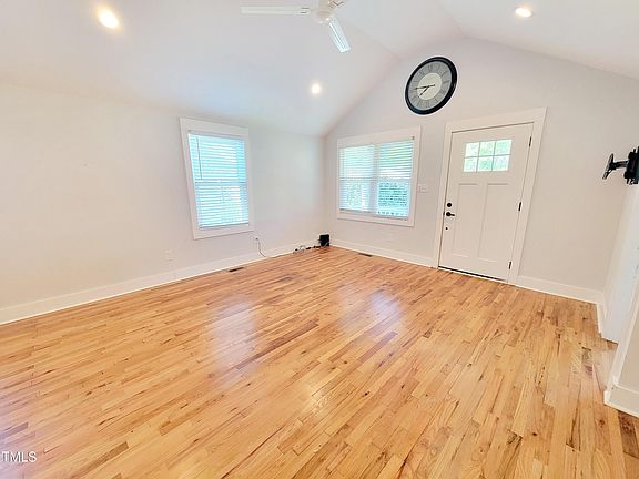 5th image of 805 Coleman St