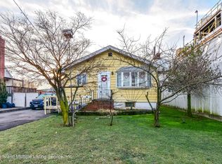 4334 Victory Blvd, Staten Island, NY 10314