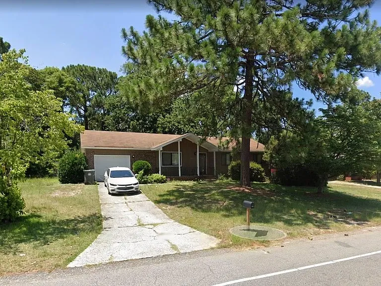 612 Platinum St — Photo 1