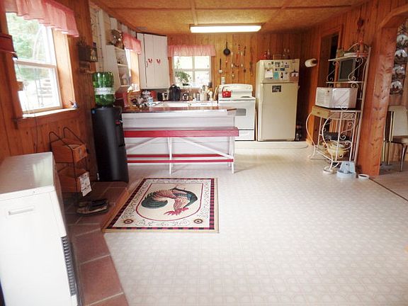 2nd image of 548 Marshall Dr