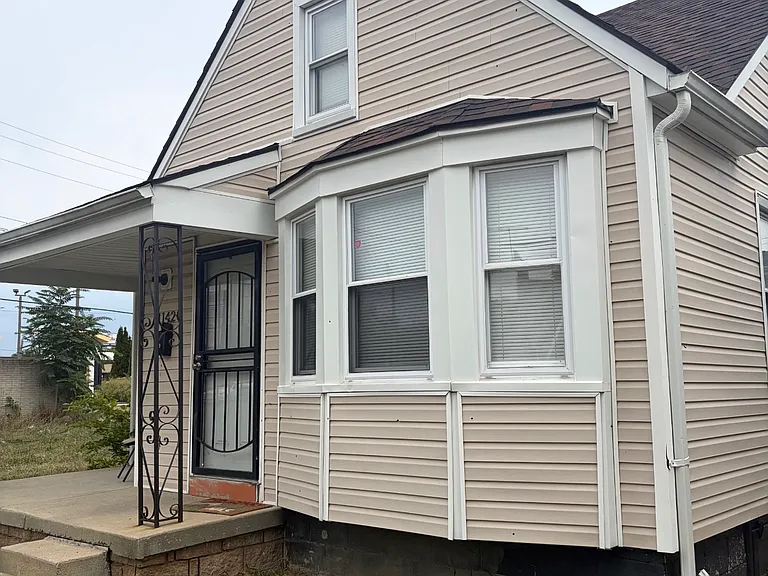 11420 Winthrop St — Photo 1