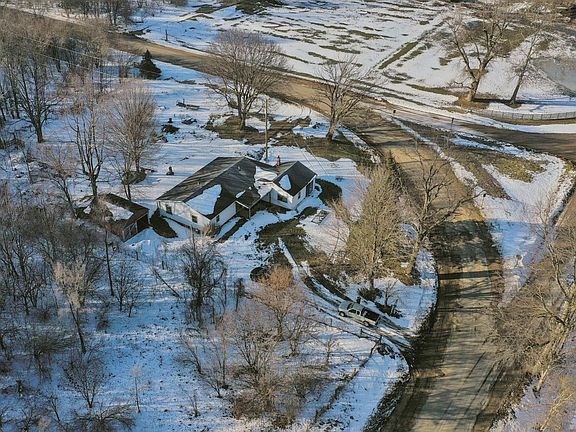 4th image of 4812 Spring Creek Rd