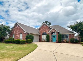 2 Auriel Ct, North Little Rock, AR 72113