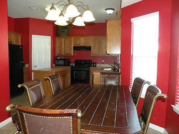 5th image of 510 Foster Dr