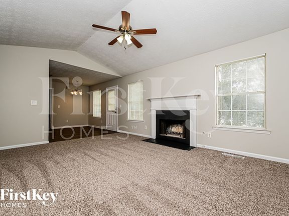 4th image of 420 Autumn Lake Ct