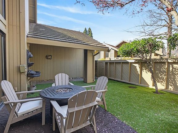 5th image of 2129 Promontory Point Ln