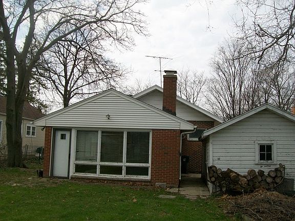 2nd image of 921 Glenwood Ave