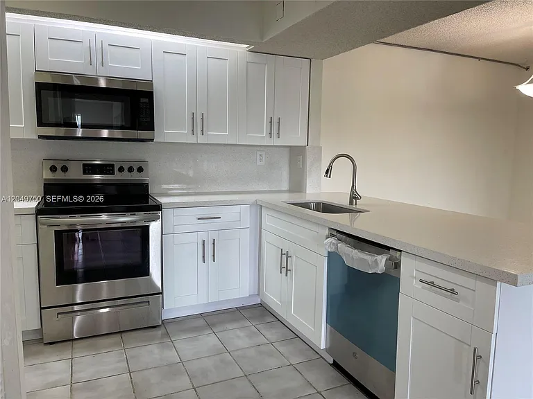 8500 SW 212th St #307 — Photo 3