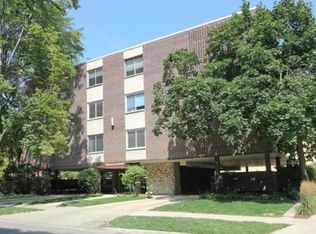 200 Home Ave APT 3A, Oak Park, IL 60302
