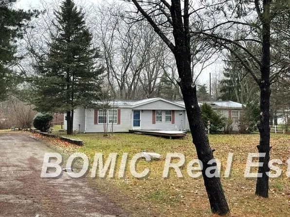 8877 Ormes Rd, Vassar, MI 48768