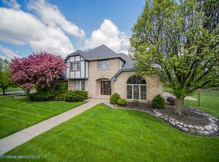 10730 Victoria Pl, Orland Park, IL
