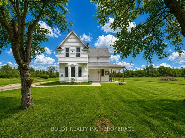 9694 Willoughby Dr, Niagara Falls, ON L2G 0X1