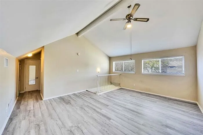 8219 Summer Side Dr — Photo 14